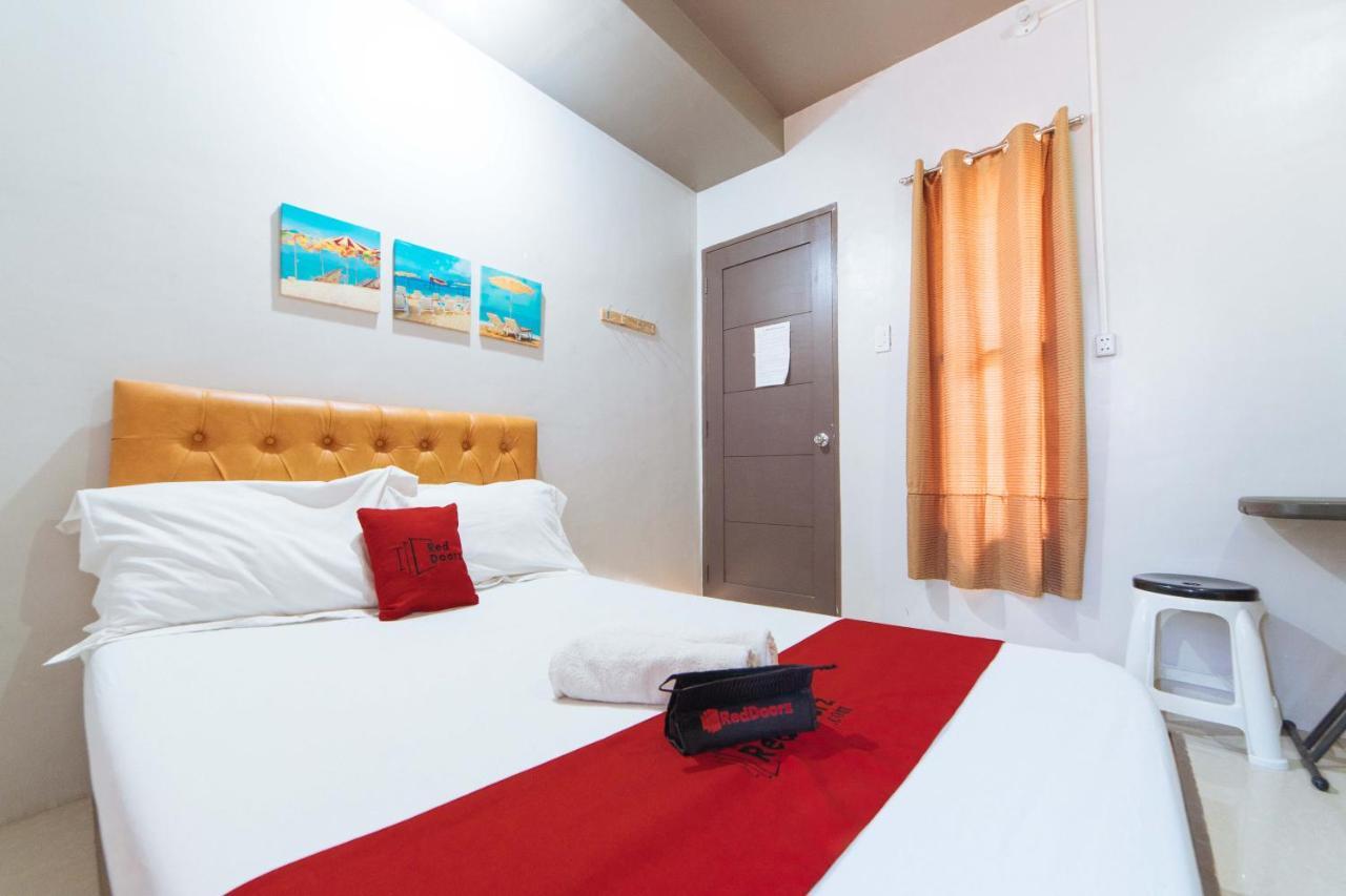 Reddoorz @ Aparente Gensan Hotel General Santos City Bagian luar foto